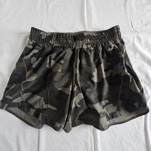 LULULEMON Track That Mid Rise Lined Short 5"